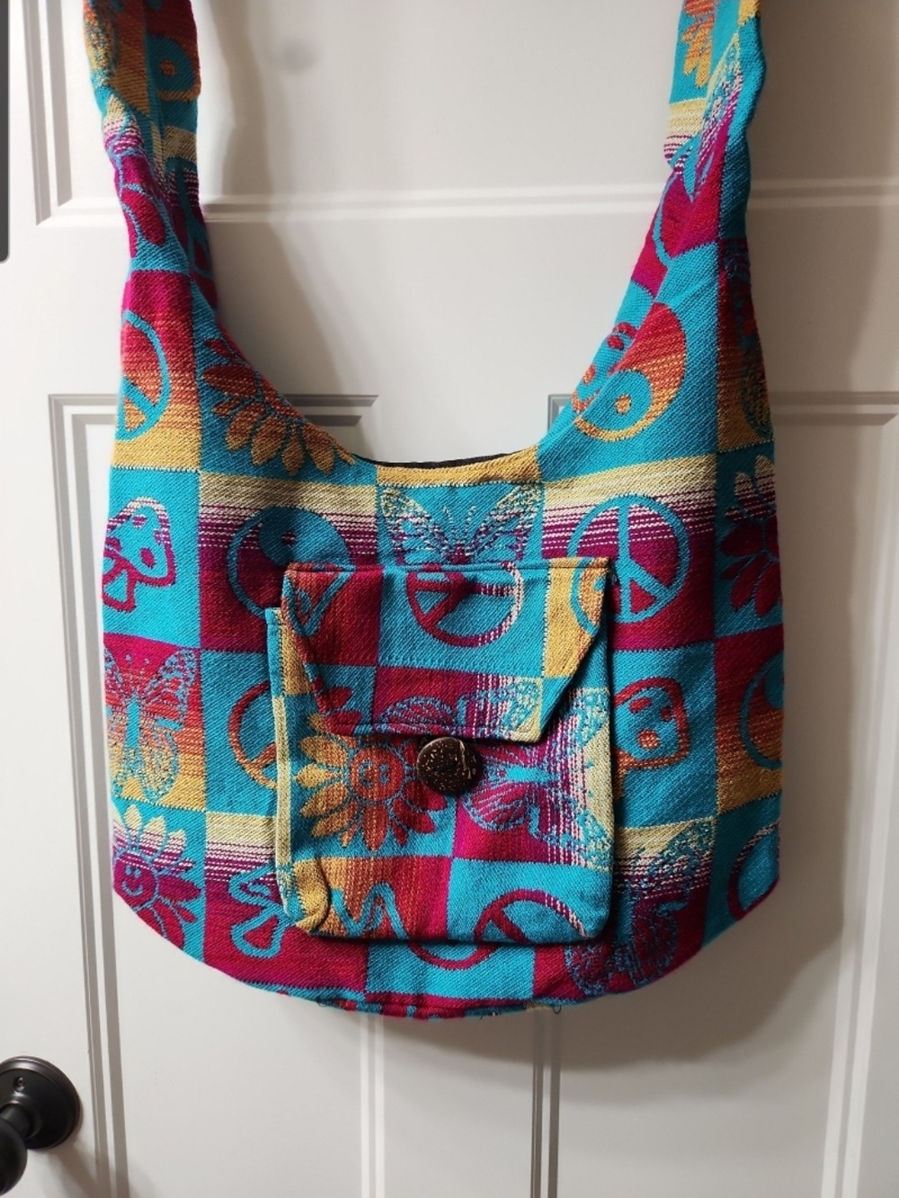 NWOT Boho Knit Peace Crossbody Tote